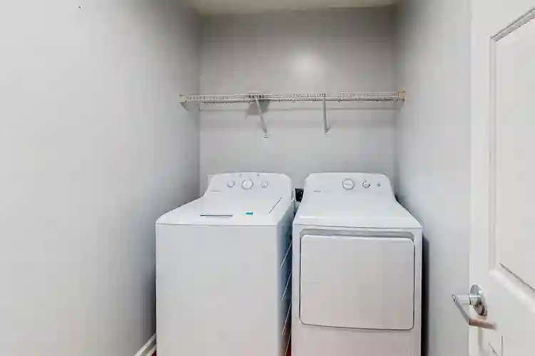 6 BR in Decatur