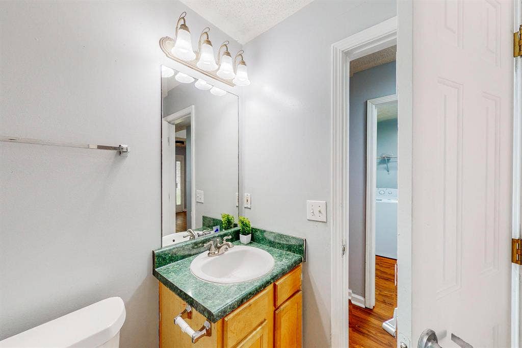 6 BR in Decatur