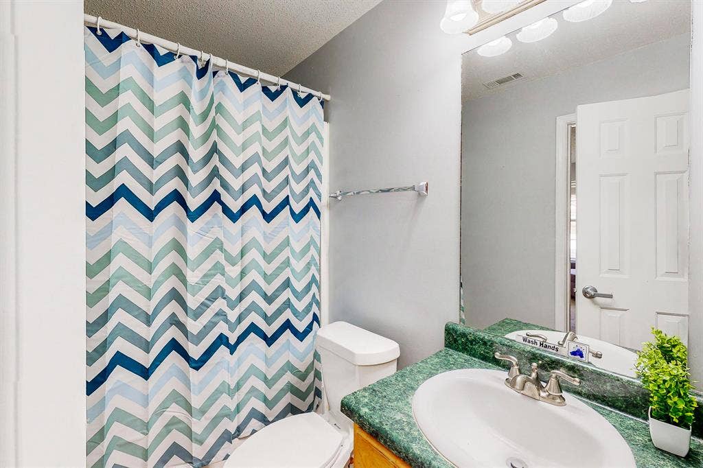 6 BR in Decatur