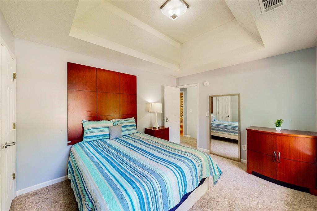 6 BR in Decatur