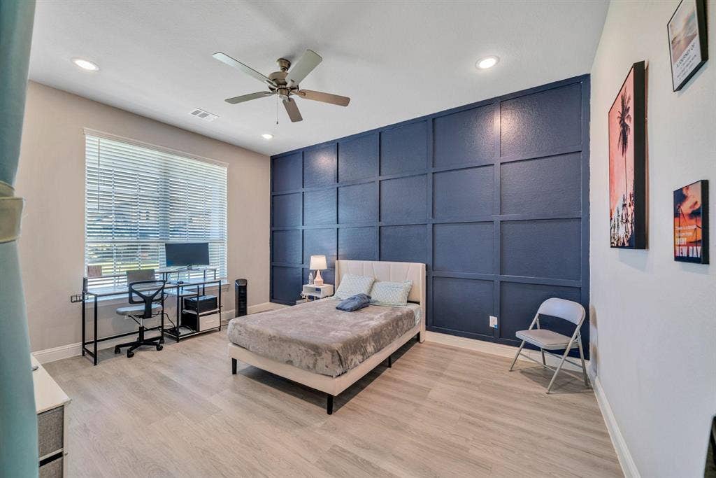 6 BR in Katy