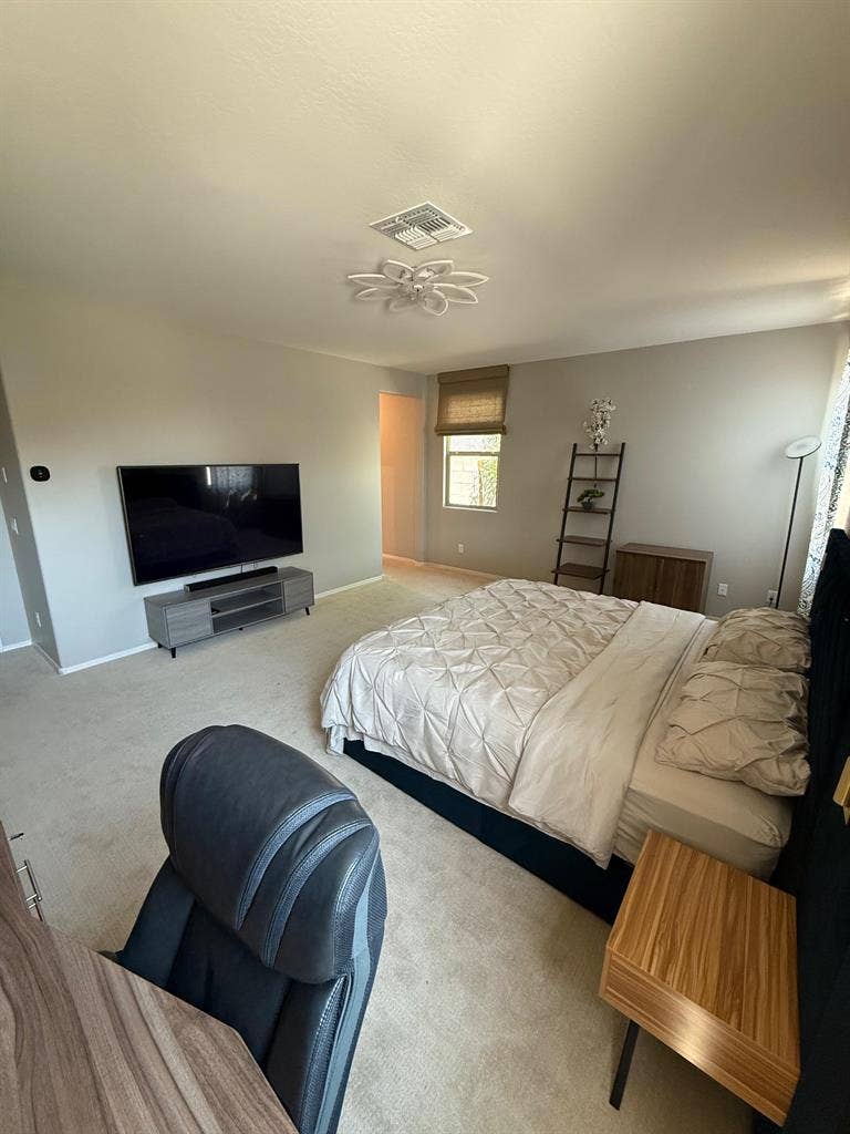 4 BR in Phoenix