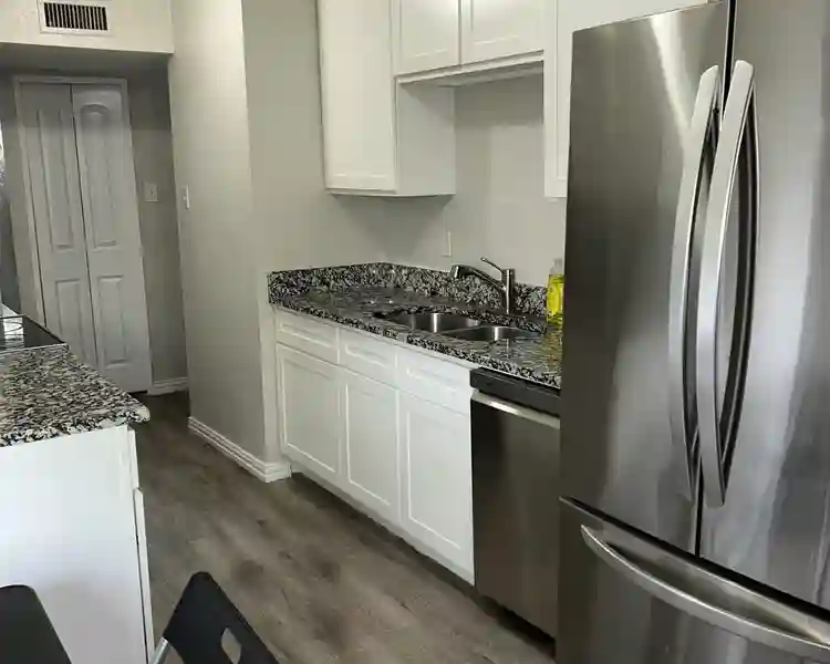 5 BR in Dallas