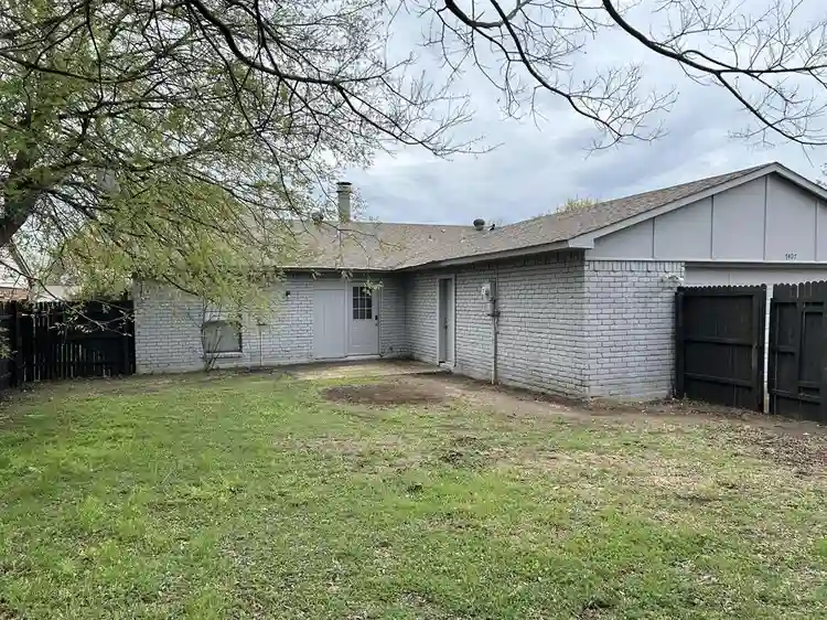 5 BR in Dallas