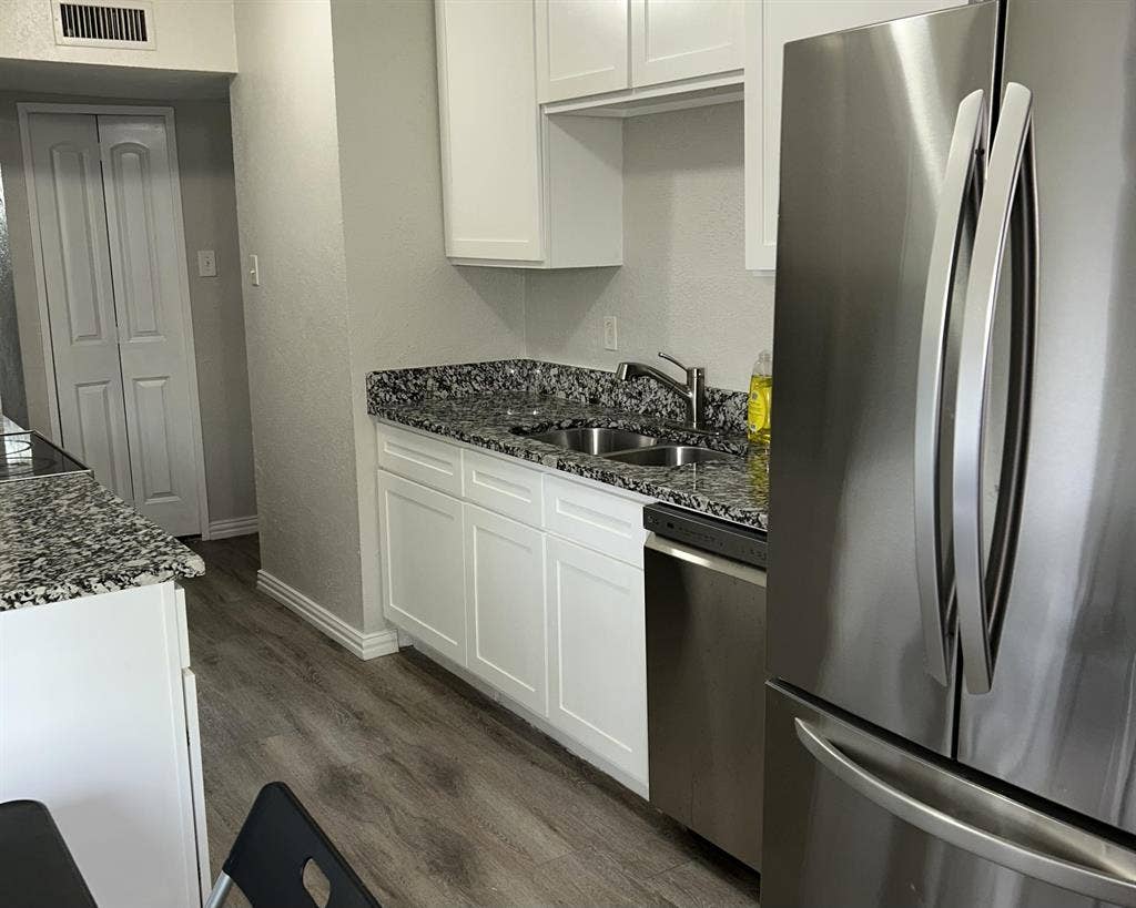 5 BR in Dallas