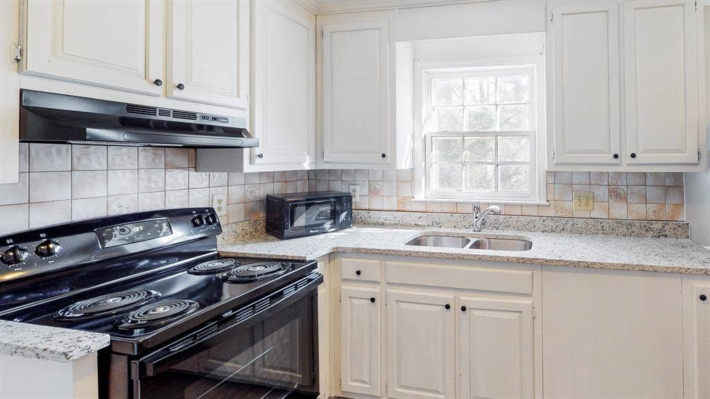 7 BR in Lithonia