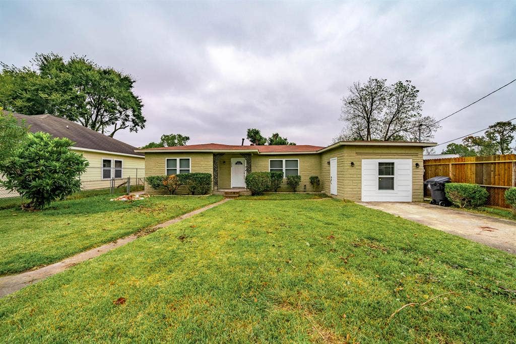 7 BR in Lithonia