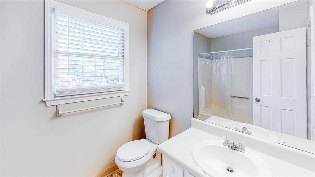 7 BR in Lithonia