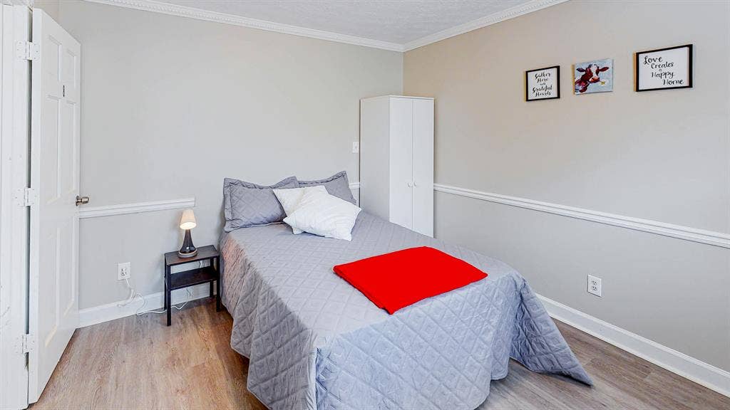 7 BR in Lithonia