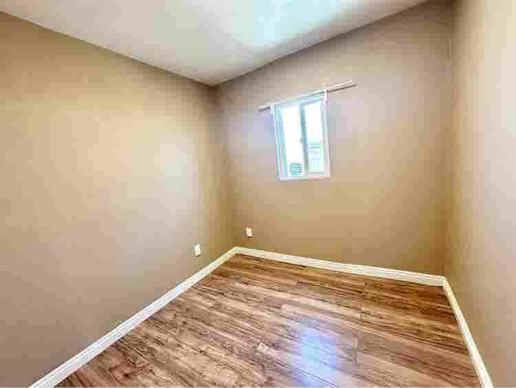 1Bedroom House+Office & RV Parking