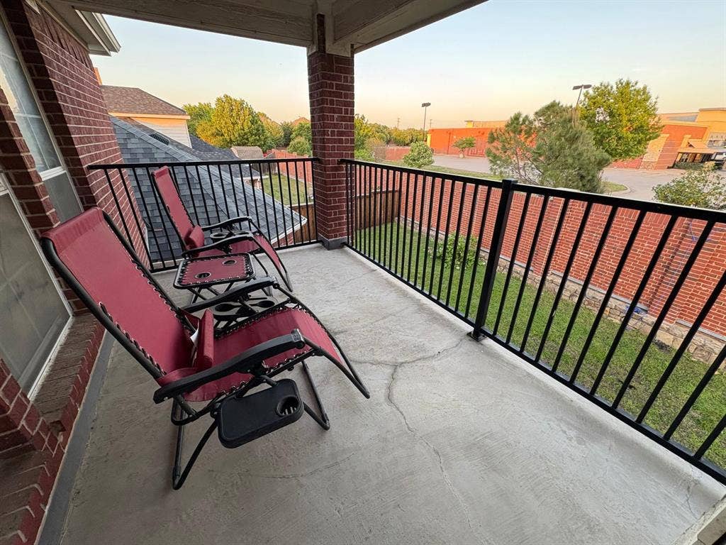6 BR in Little Elm