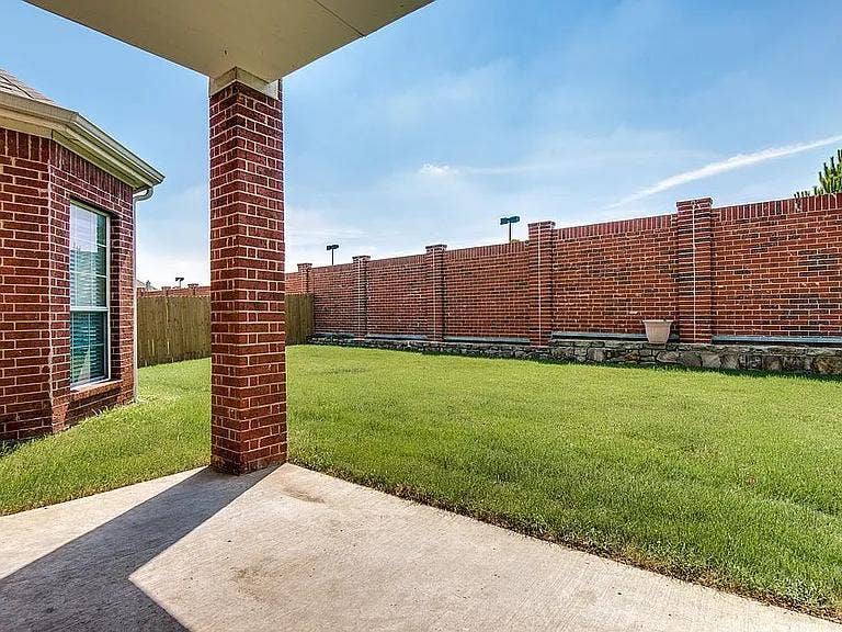 6 BR in Little Elm