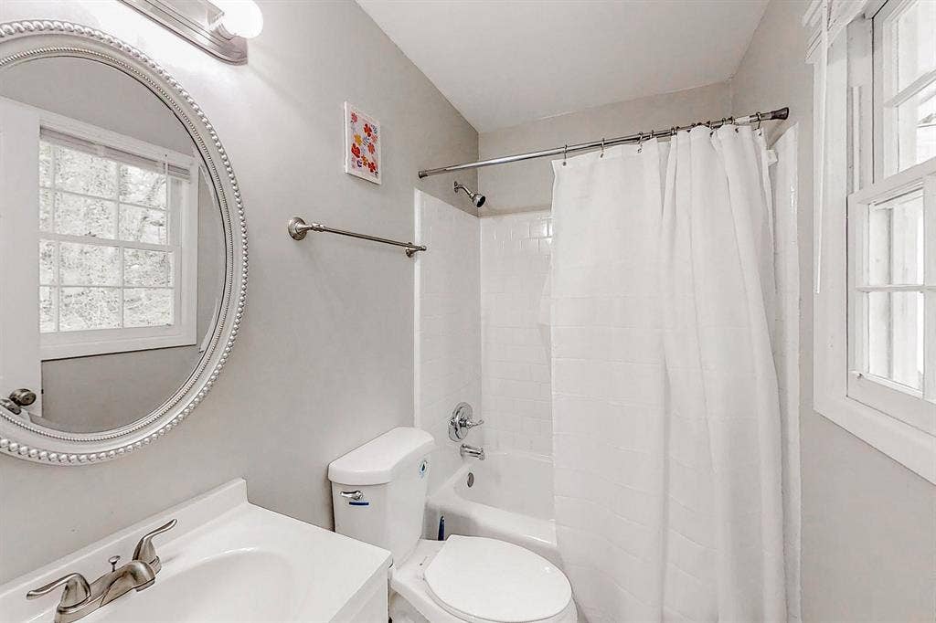 9 BR in Decatur