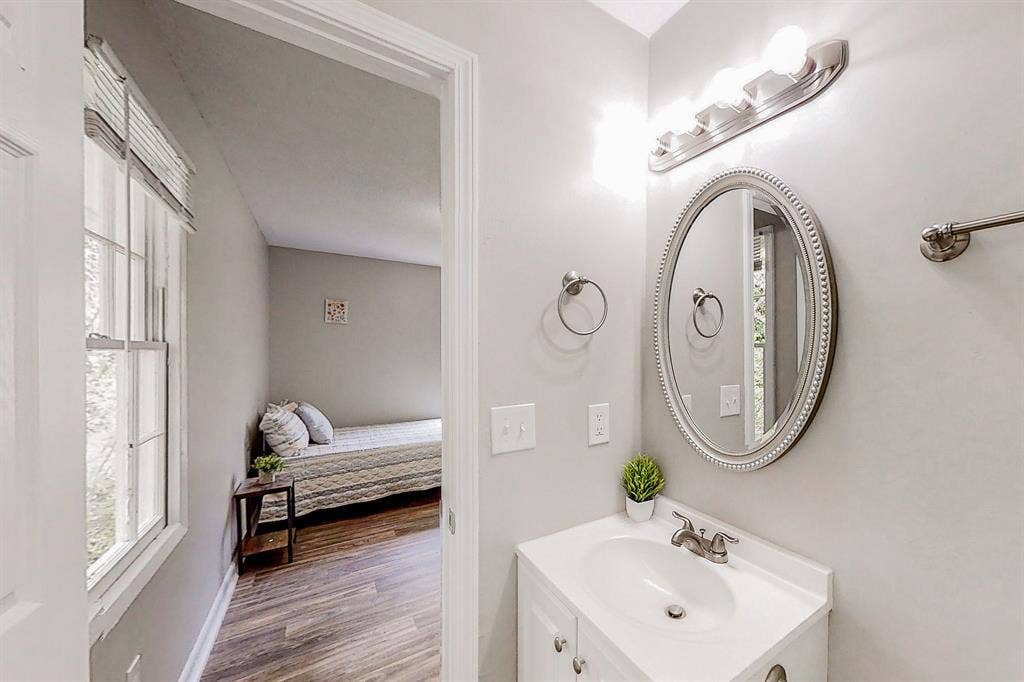 9 BR in Decatur