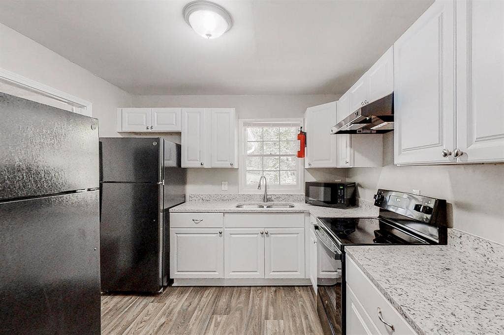 9 BR in Decatur