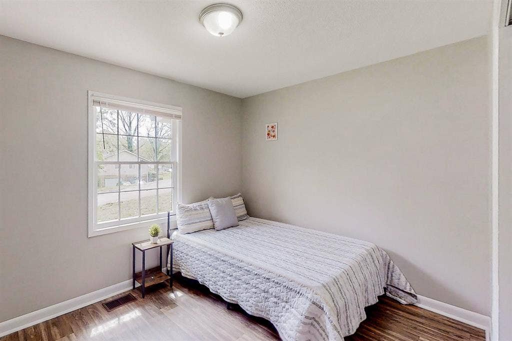 9 BR in Decatur