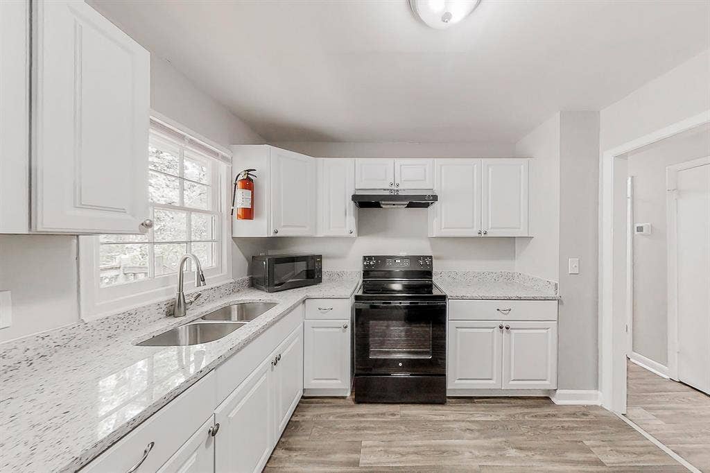 9 BR in Decatur
