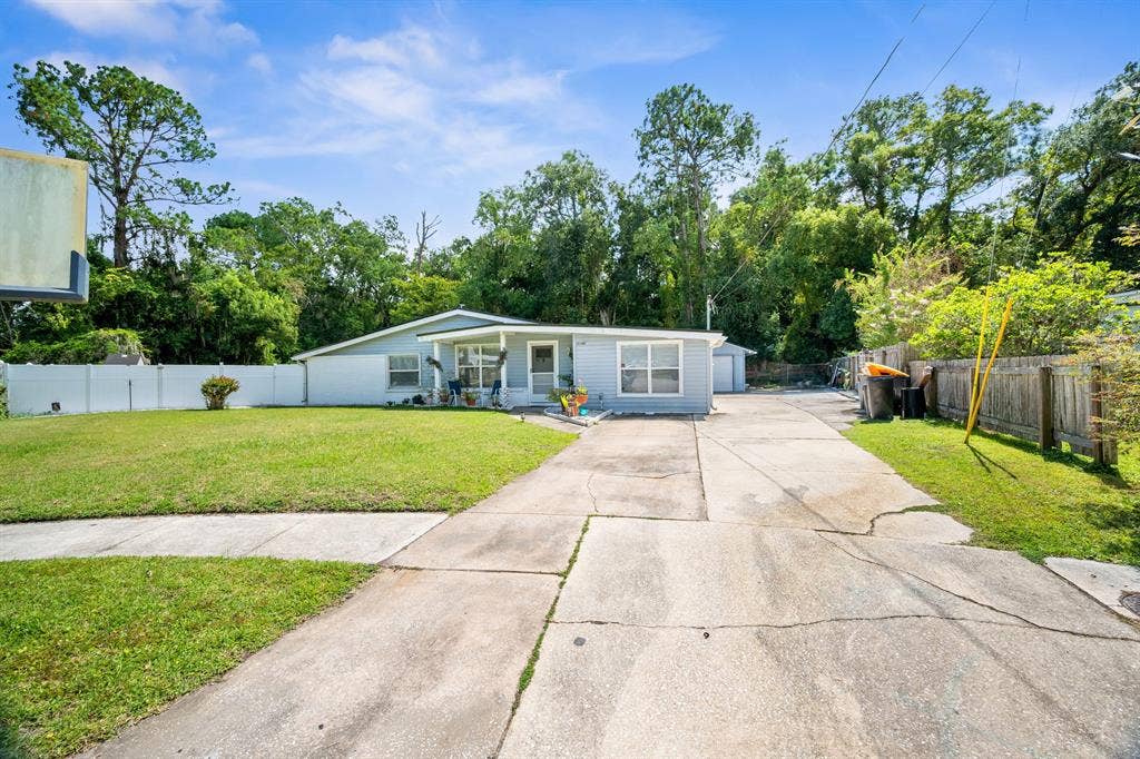 4 BR in Jacksonville