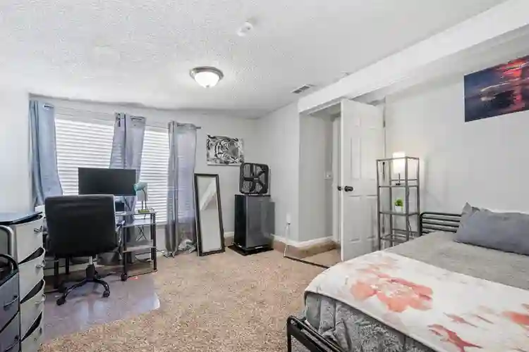 4 BR in Jacksonville