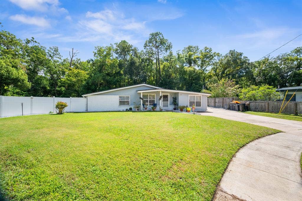 4 BR in Jacksonville