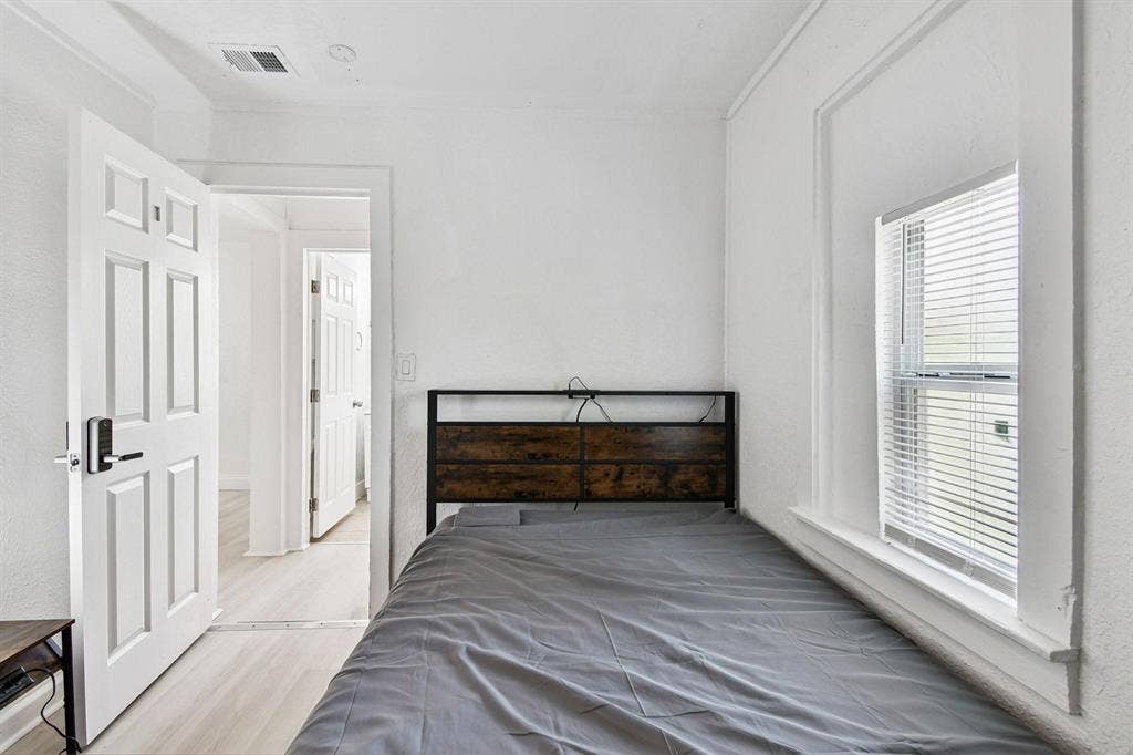 4 BR in St. Petersburg