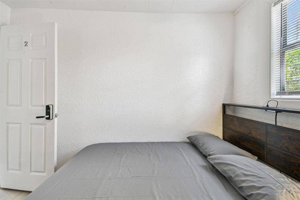 4 BR in St. Petersburg