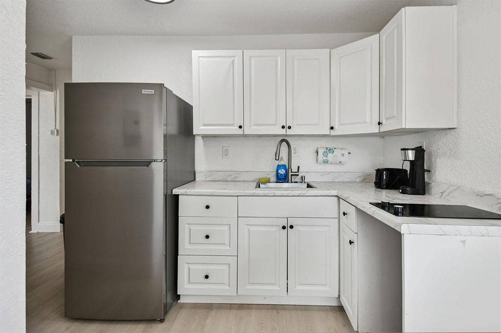 4 BR in St. Petersburg