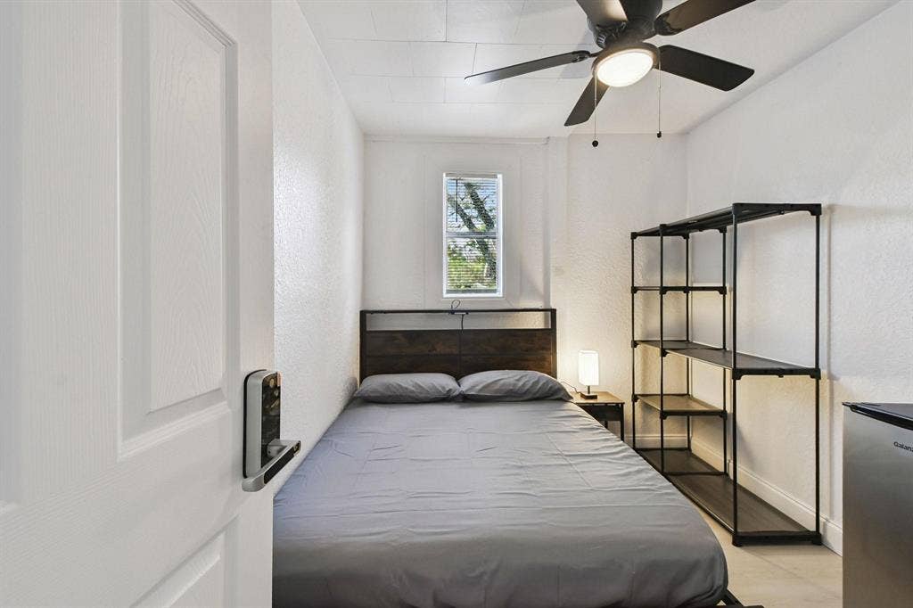 4 BR in St. Petersburg