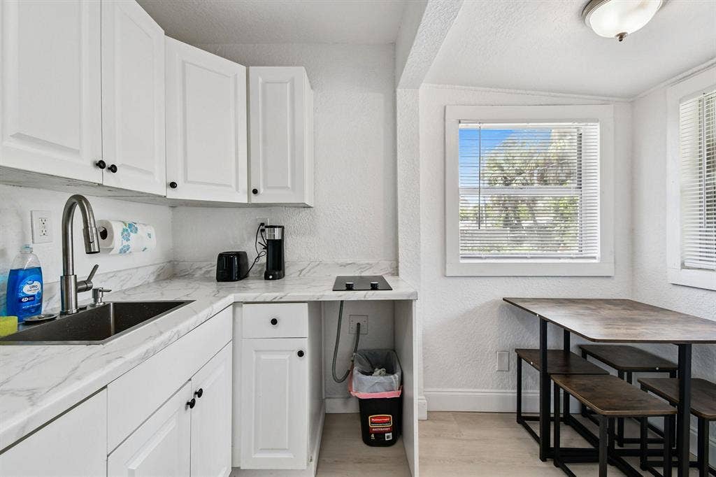 4 BR in St. Petersburg