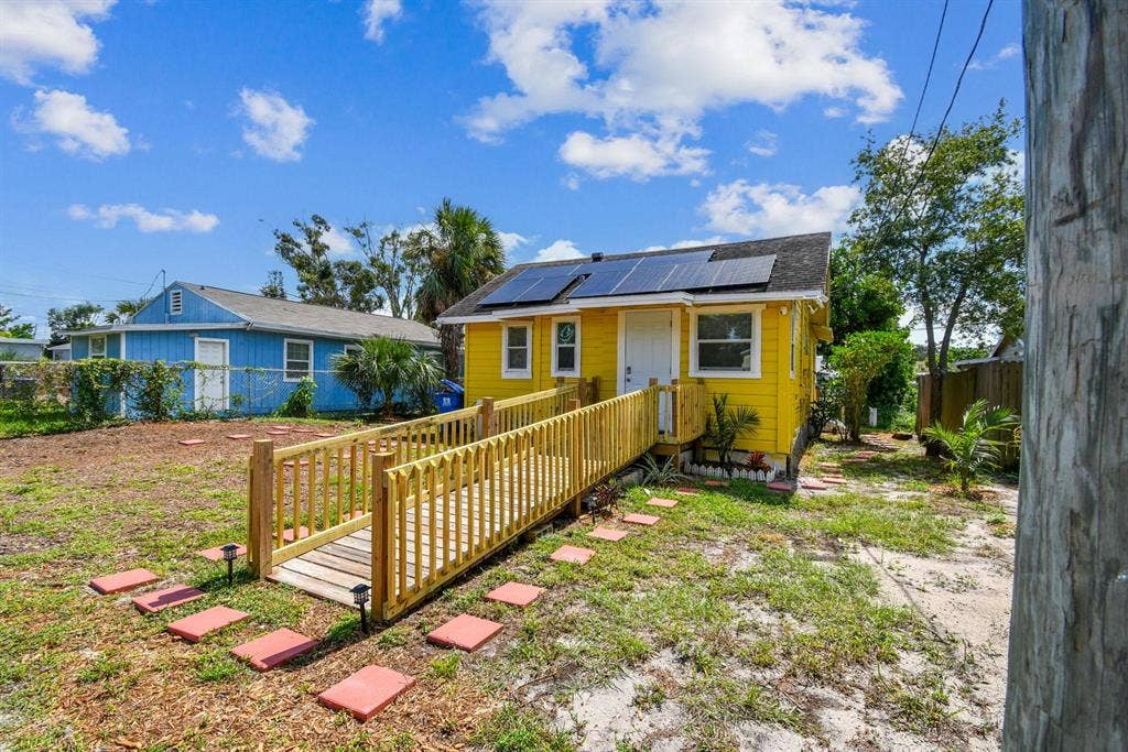 4 BR in St. Petersburg