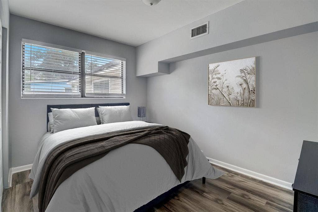 8 BR in Jacksonville