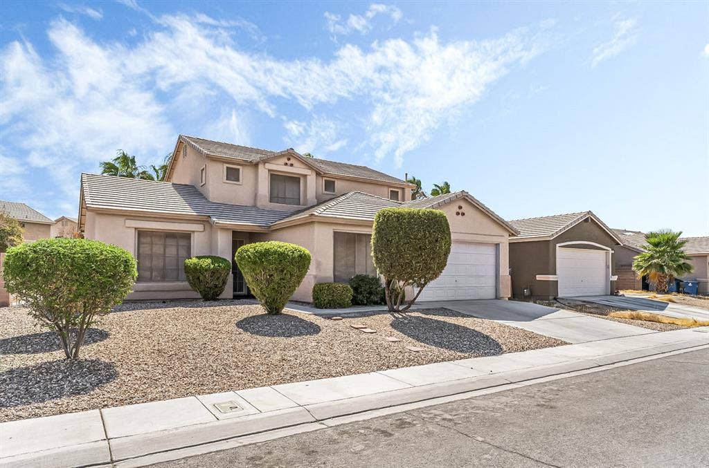 9 BR in North Las Vegas
