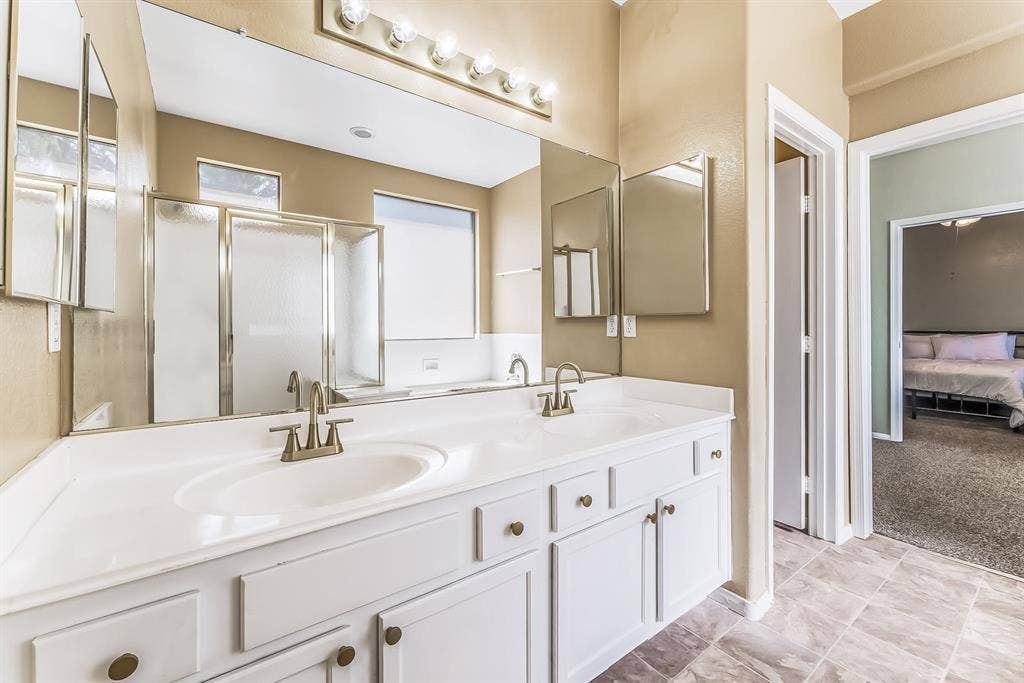 9 BR in North Las Vegas