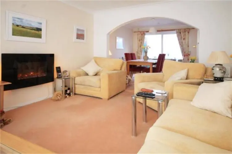 Newly furnished single room