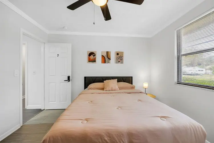 8 BR in Jacksonville