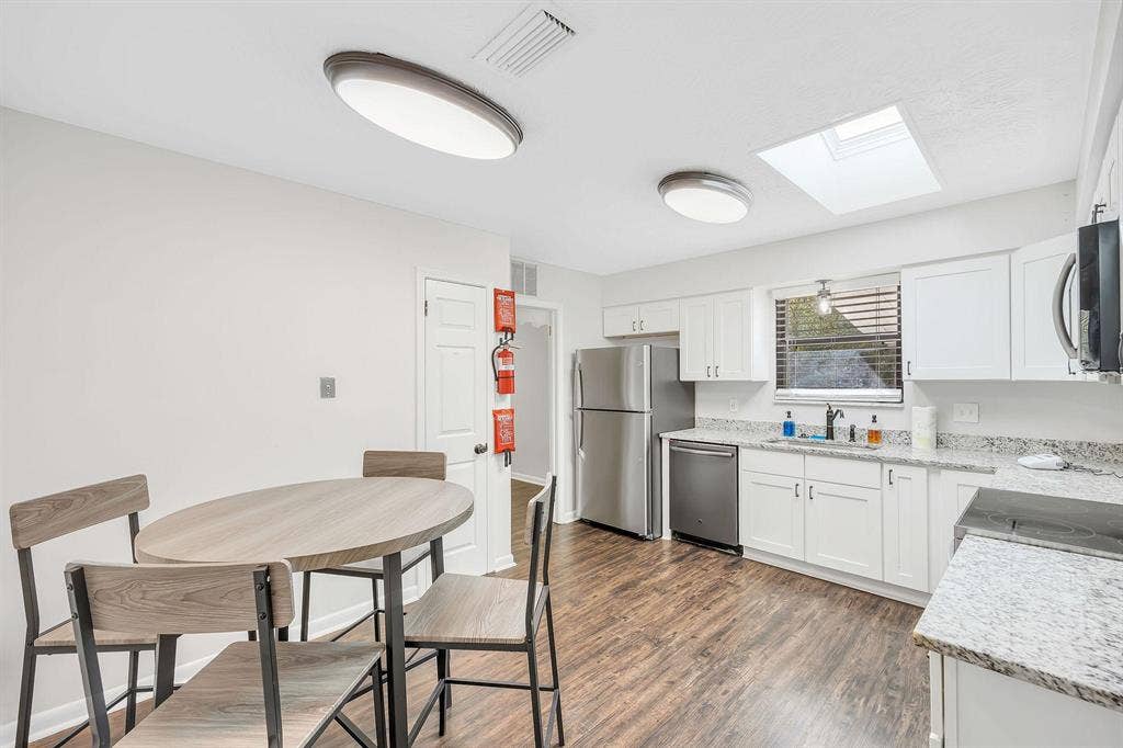 8 BR in Jacksonville