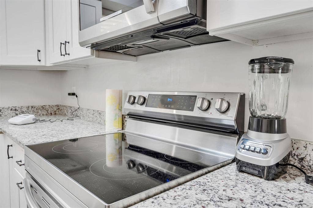 8 BR in Jacksonville