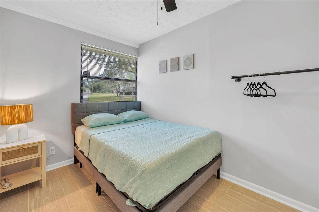 8 BR in Jacksonville