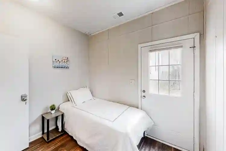 8 BR in Atlanta