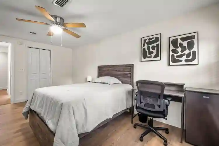 8 BR in Jacksonville