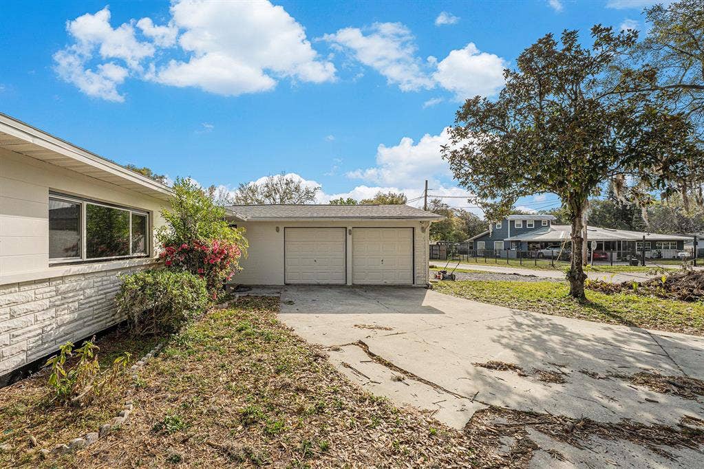 7 BR in Lakeland