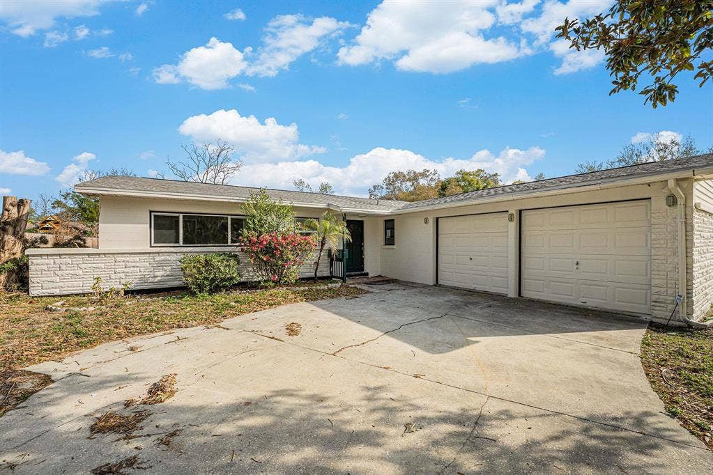 7 BR in Lakeland