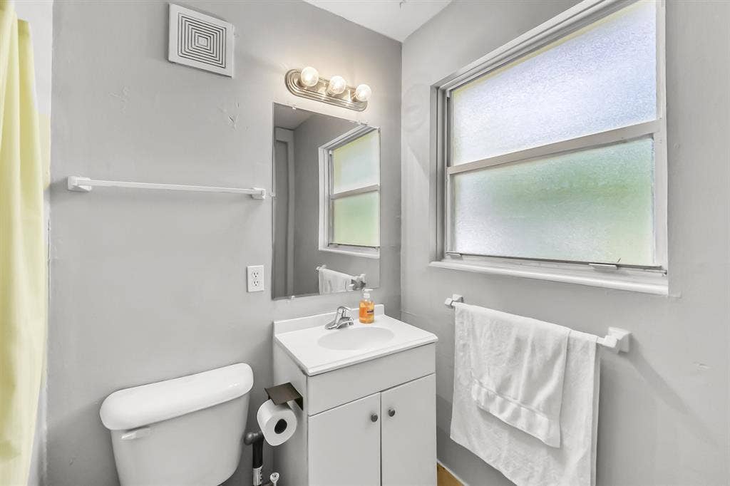 8 BR in Jacksonville