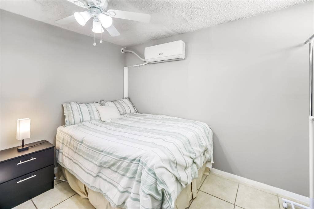8 BR in Jacksonville