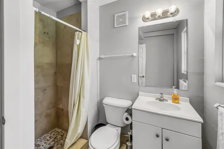 8 BR in Jacksonville