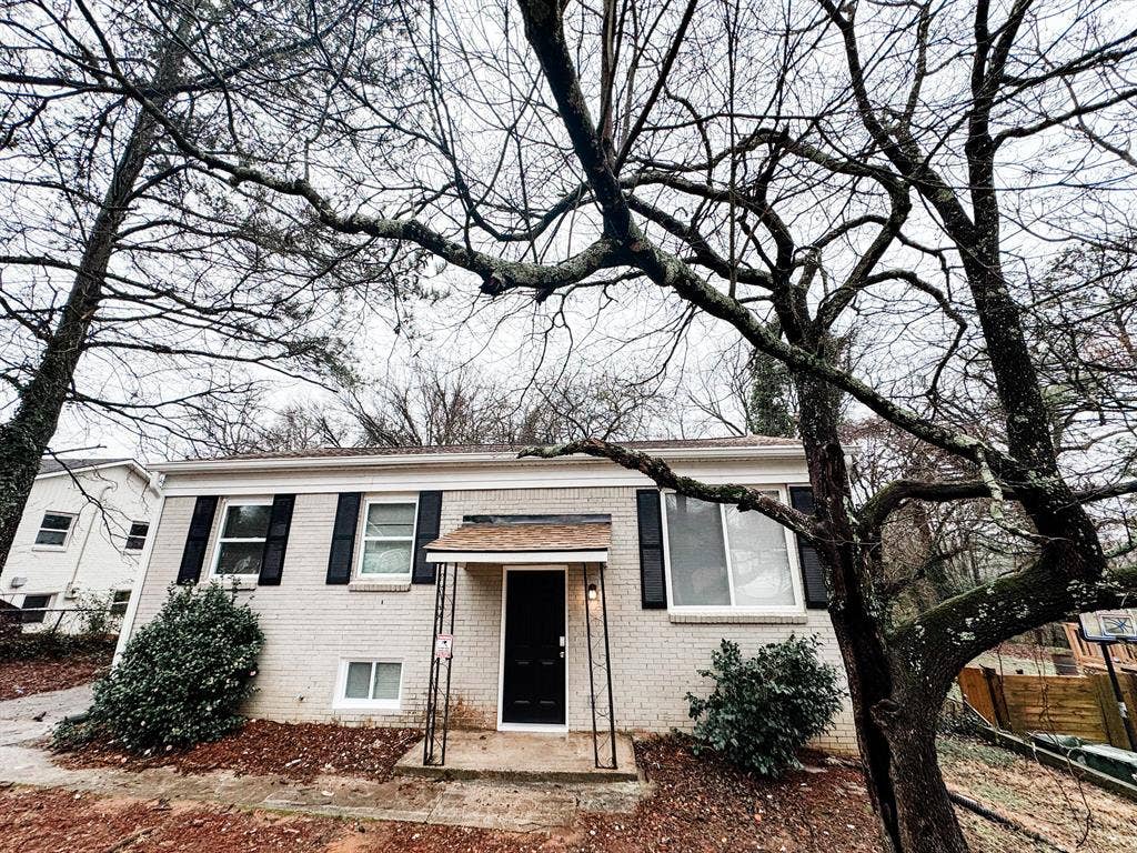 6 BR in Atlanta