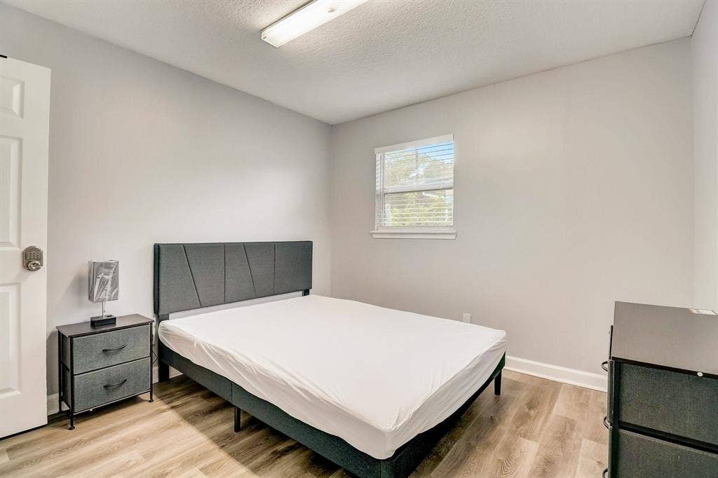 8 BR in Jacksonville