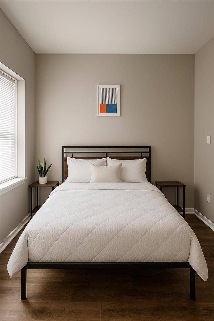 6 BR in Independence