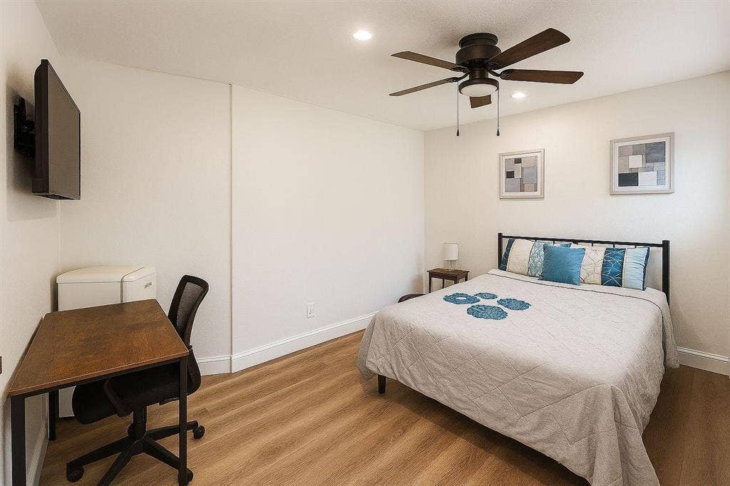 8 BR in Jacksonville