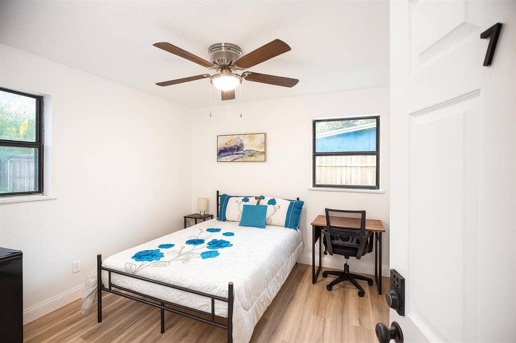 8 BR in Jacksonville